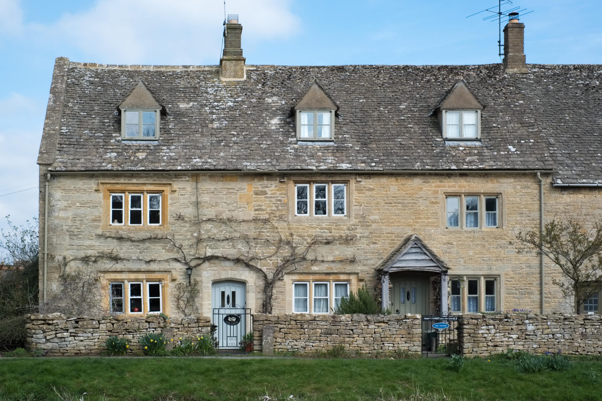 Beautiful old house in Cotswolds