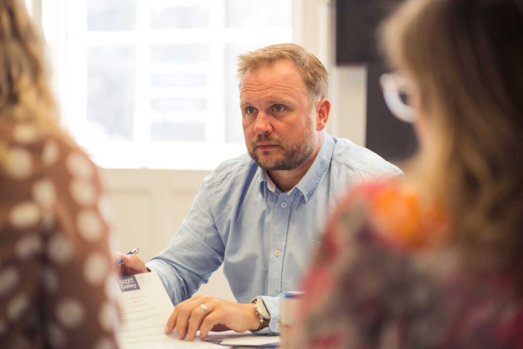 Asset purchase vs share purchase – which structure is right for your business acquisition?